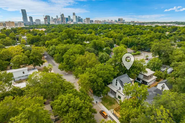 Via Luxury Rentals & Property Management — photo from the business 8