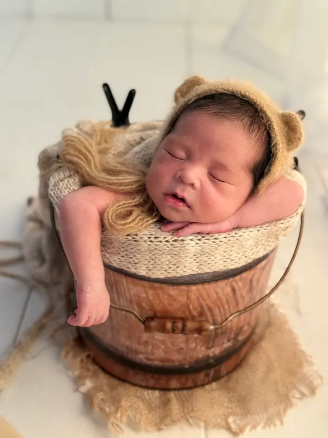 Customer photo of work by A Little Goose Newborn Photography, from Jamil B's review