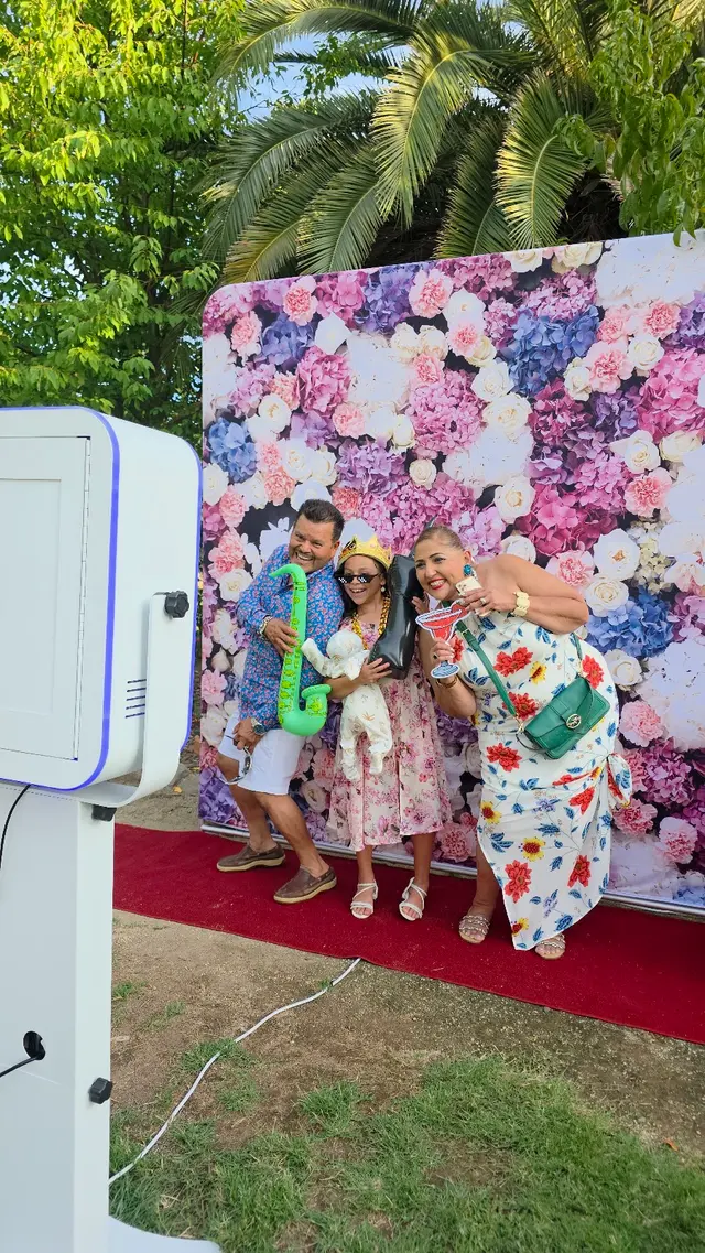 Elk Grove Majestic View Photo Booth Rental — photo from the business 4