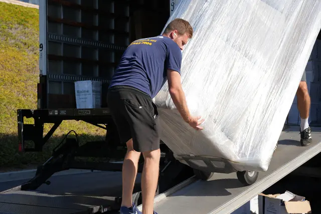 SOS Moving — photo from the business 12