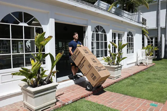 SOS Moving — photo from the business 6