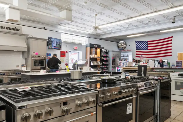 George Washington Toma TV and Appliance — photo from the business 10