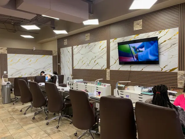 La Vogue Nail & Spa Denver — photo from the business 11