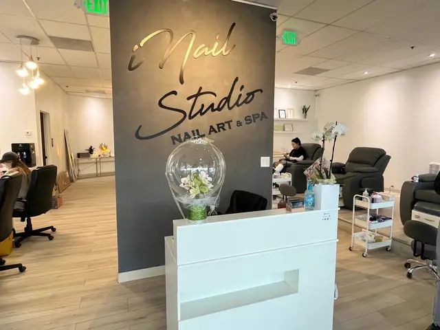 iNail Studio — photo from the business 9