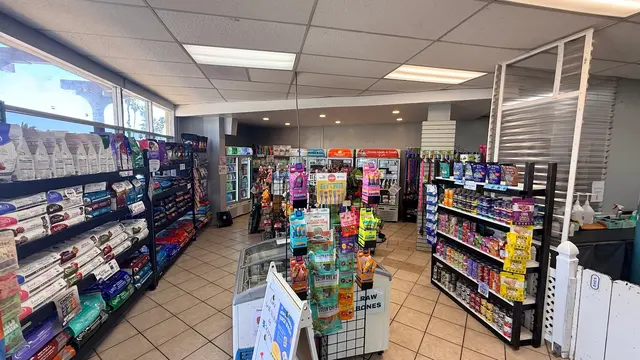 Dunk'N Dogs — photo from the business 3