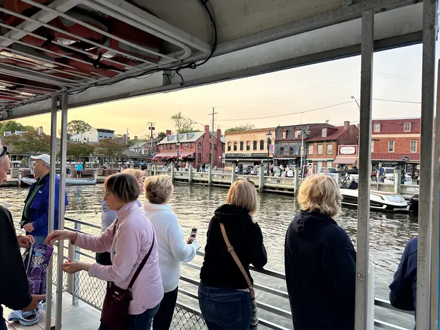 Tour Boat Annapolis — photo from the business 8