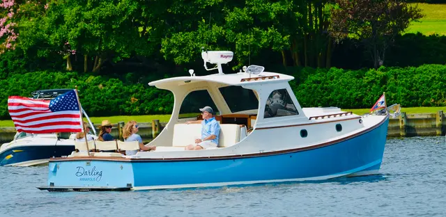 Darling Charters — photo from the business 1