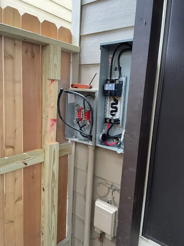 Mr. Electric of Houston Midtown — customer photo 9