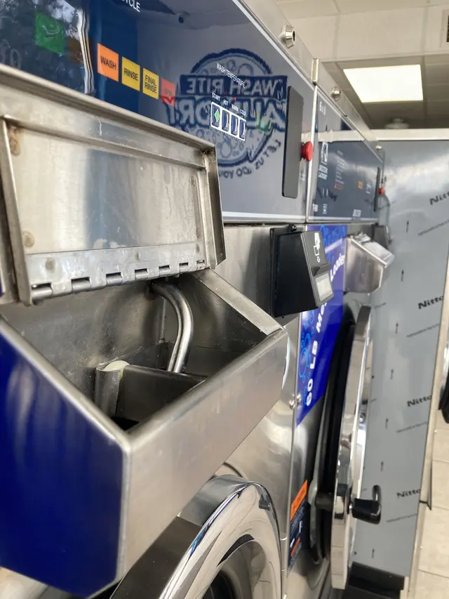 Wash Rite Laundry - St. Cloud - Laundromat — photo from the business 2