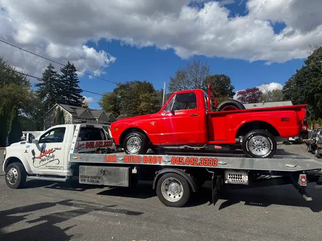 Lux Auto Body Inc — photo from the business 9