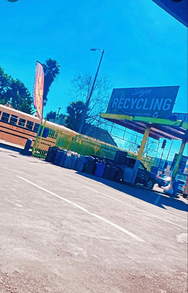 DÀJÉS Recycling Center — photo from the business 5