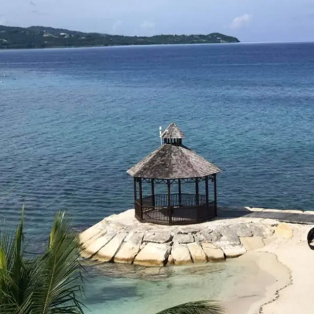 Vacations In Paradise — photo from the business 9