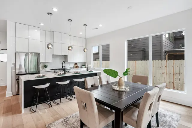 No Vacancy Atlanta Home Staging — photo from the business 2