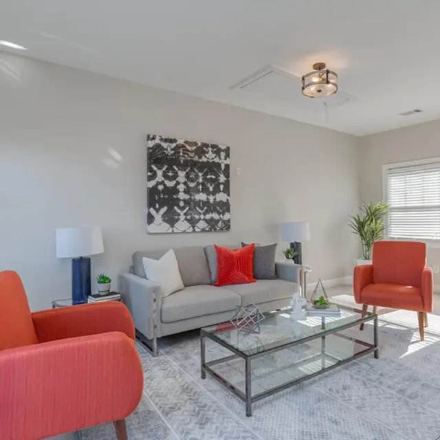 HR Staging & Design — photo from the business 9