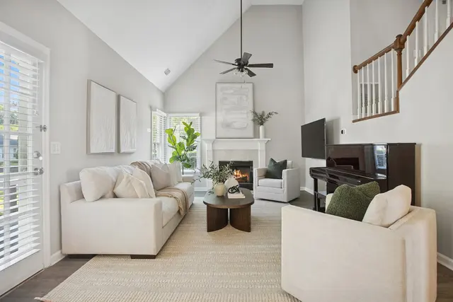 Customer photo of work by BHome Interiors Staging, from Ivy La's review