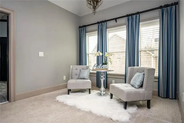 Sheer home staging — photo from the business 11