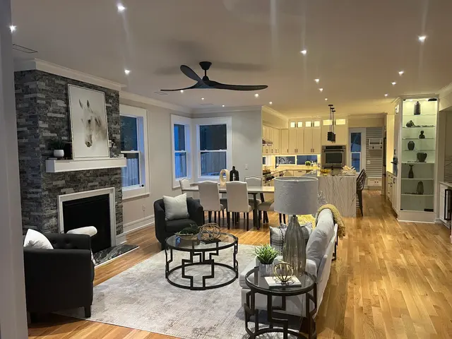 Customer photo of work by Sheer home staging, from Home's review