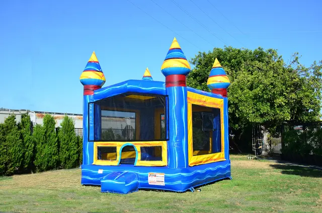 Lakeside Bounce — photo from the business 4