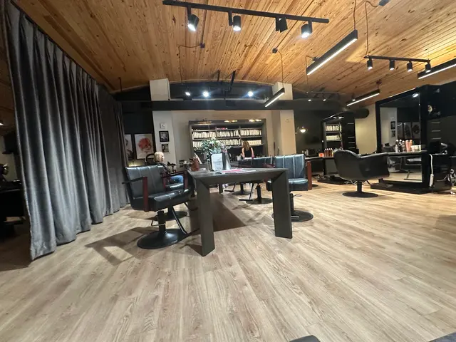 grow knoxville - a Shane Archer Concept Salon — customer photo 5