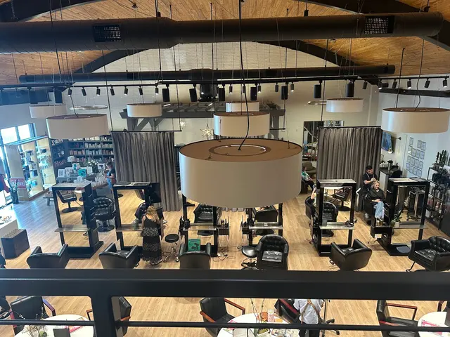 grow knoxville - a Shane Archer Concept Salon — customer photo 2