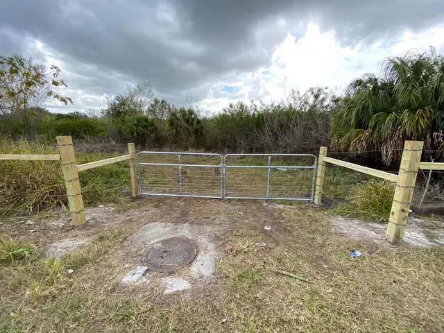 Ballfer Fence — photo from the business 11
