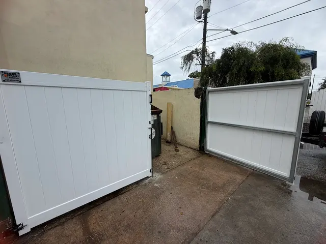 Fence Company Near Me - Pinellas — photo from the business 2