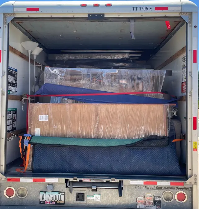 The Moving Magicians — photo from the business 2