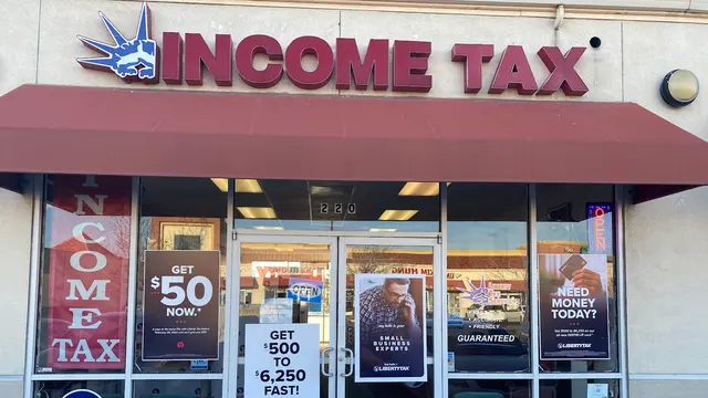 Liberty Tax — photo from the business 1
