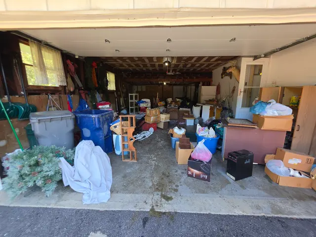 Keyz Junk Removal and Dump Trailer Rental — photo from the business 7