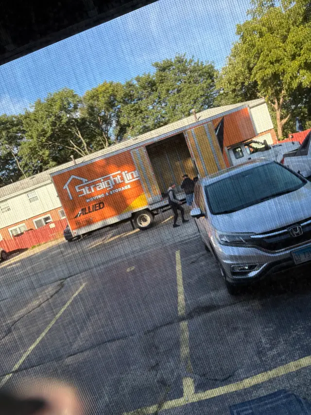 Straightline Moving - Rockford Movers — customer photo 10
