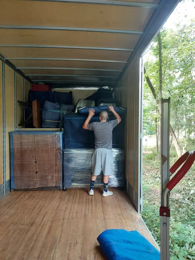 Straightline Moving - Rockford Movers — customer photo 9
