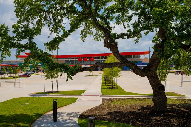 H-E-B — photo from the business 3