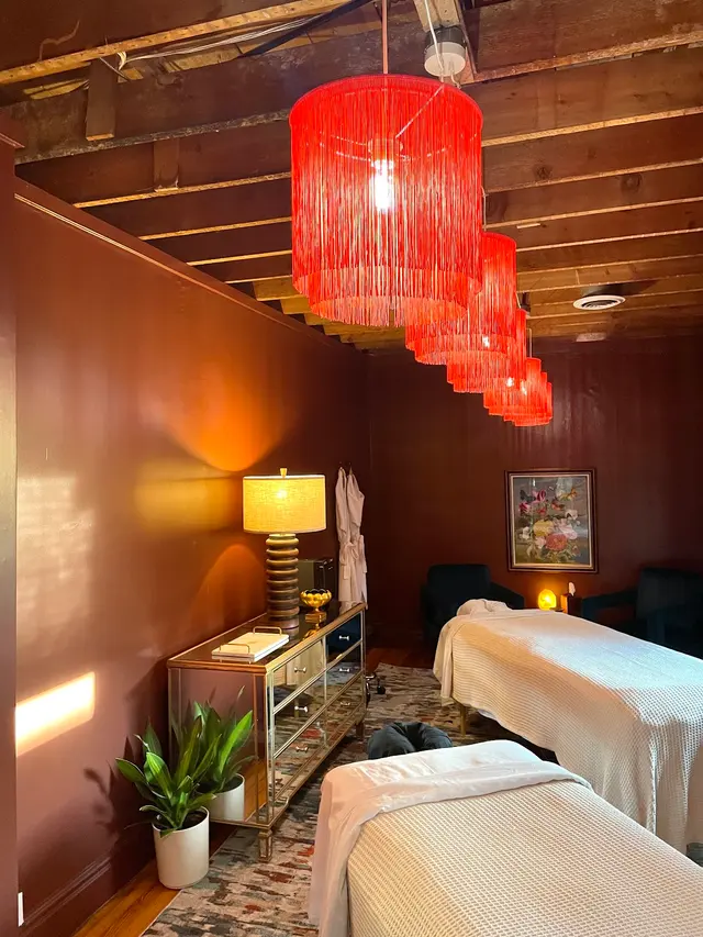 Symmetry 360 Massage Highlands — customer photo 2