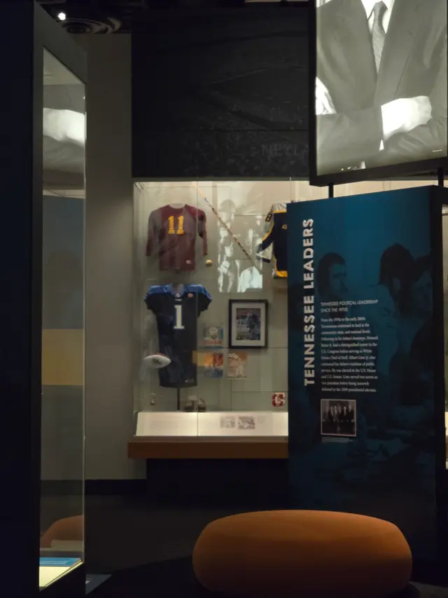 Customer photo of work by Tennessee State Museum, from 妄想's review