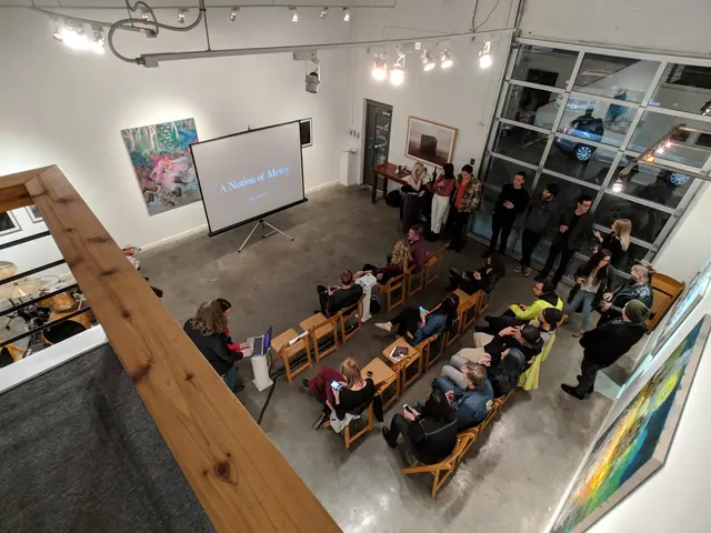 Red Arrow Gallery — customer photo 2