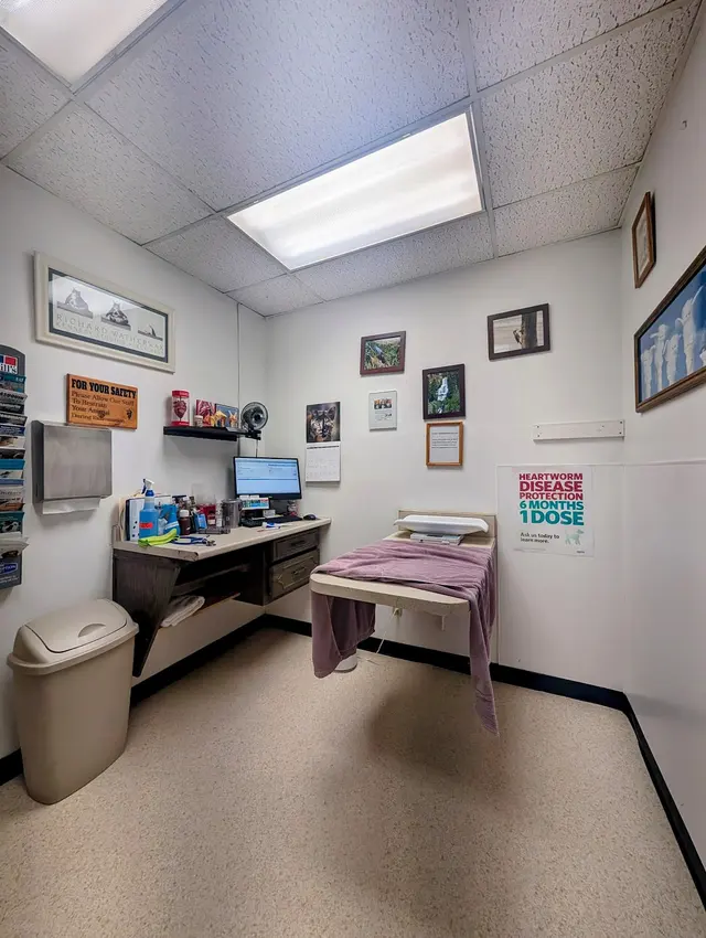 Edgar Park Veterinary Clinic — customer photo 2