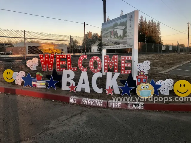 YARDPOPS Storks & More! FUN & UNIQUE YARD SIGNS - We celebrate Birthdays and Babies — photo from the business 5