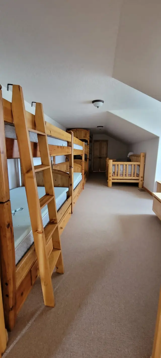 D'Aaron's HouseKeeping Co — photo from the business 6