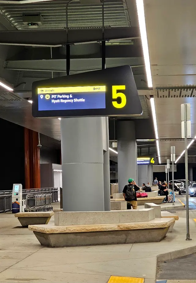 Pittsburgh International Airport — customer photo 9