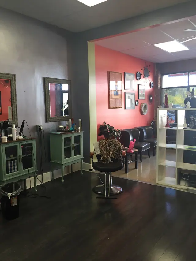 Model Behavior Hair Salon — photo from the business 3