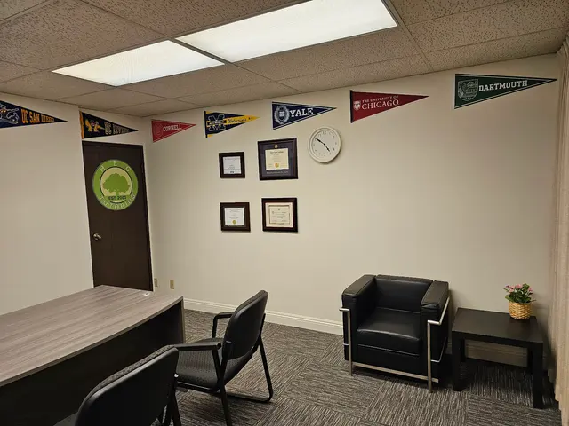 HEC Tutoring — photo from the business 11