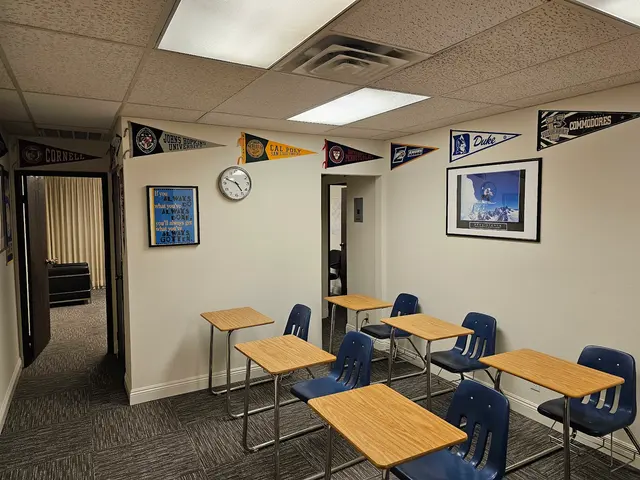 HEC Tutoring — photo from the business 8