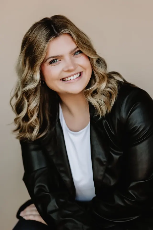 Melanie Sanders - Melanie and Team — photo from the business 5