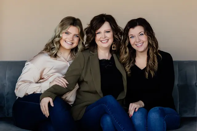 Melanie Sanders - Melanie and Team — photo from the business 2