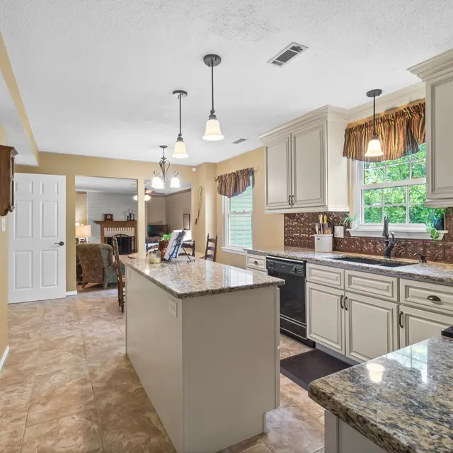 Wendy Flynn, REALTOR®, C21 Ashland Realty — photo from the business 2