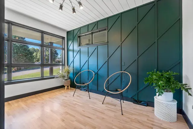 Raelenna Ferguson at EPM Real Estate — photo from the business 7