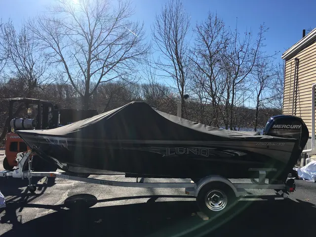 Hank's Marine — photo from the business 8