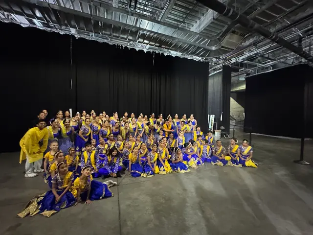 Bollywood Dance Central — photo from the business 6