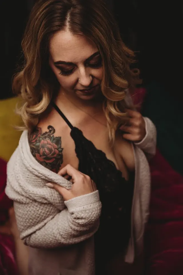 Boudoir Photography by lastphoto.kc — photo from the business 11