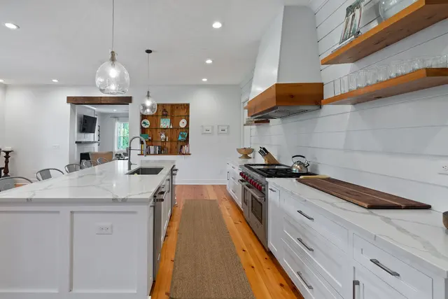 New Waters Realty — photo from the business 8